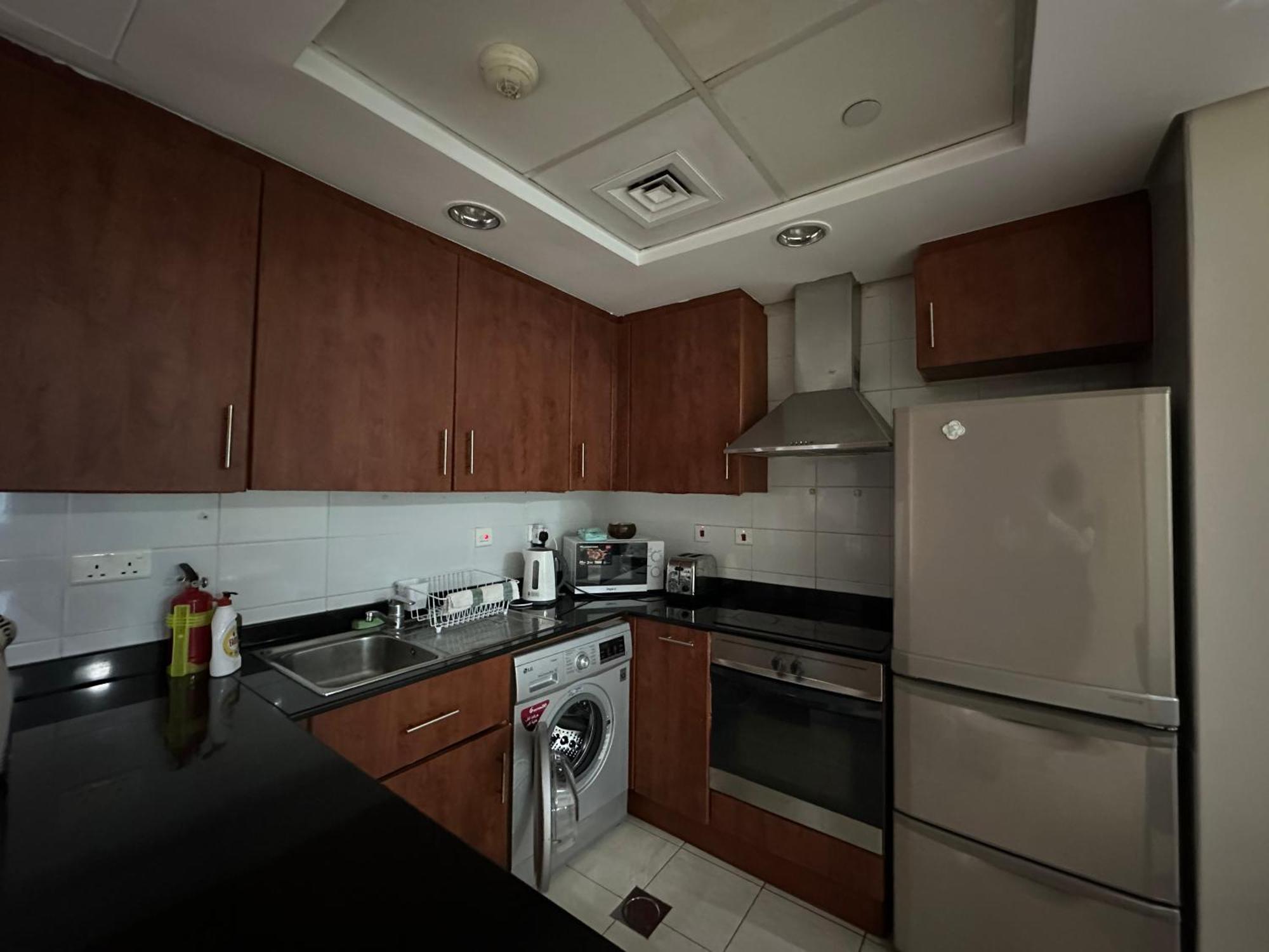 View 1br Jlt 1 Min To Metro Apartment Dubai